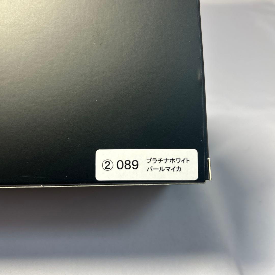 GRヤリス　白　プラチナホワイトパールマイカ　カラーサンプル