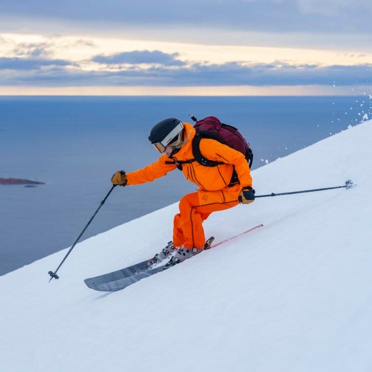 NORRONA Lofoten Gore-tex Pro Pants 白オレンジ