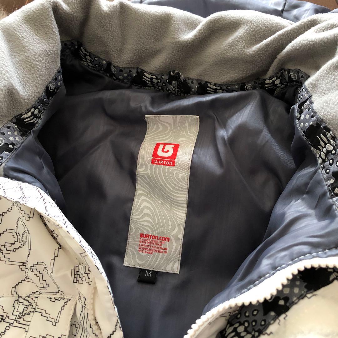 未使用ですが若干難ありです☆ BURTON ダウンジャケット　バートン　スノボ
