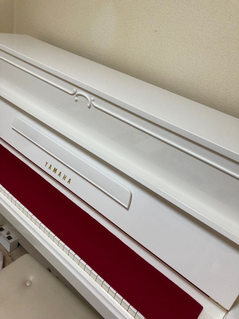 ホワイト アップライトピアノ