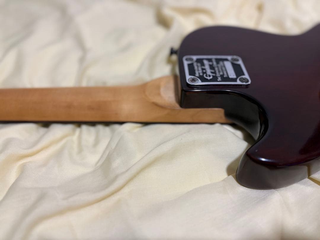 ベース Epiphone Les Paul Bass Sunburst