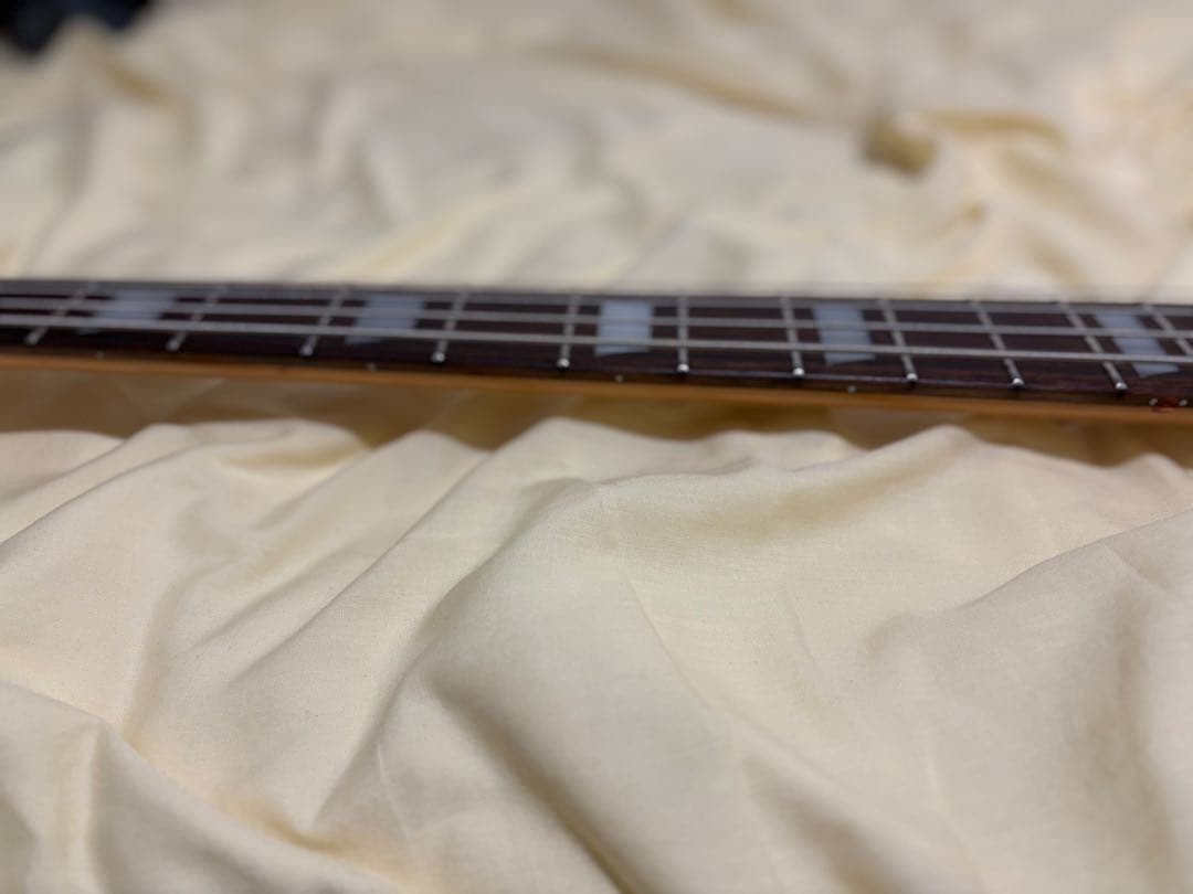 ベース Epiphone Les Paul Bass Sunburst