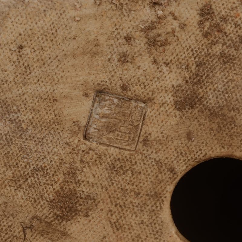 景徳鎮 陶磁器 活仏済公の彫刻  置物   工芸品 美術品