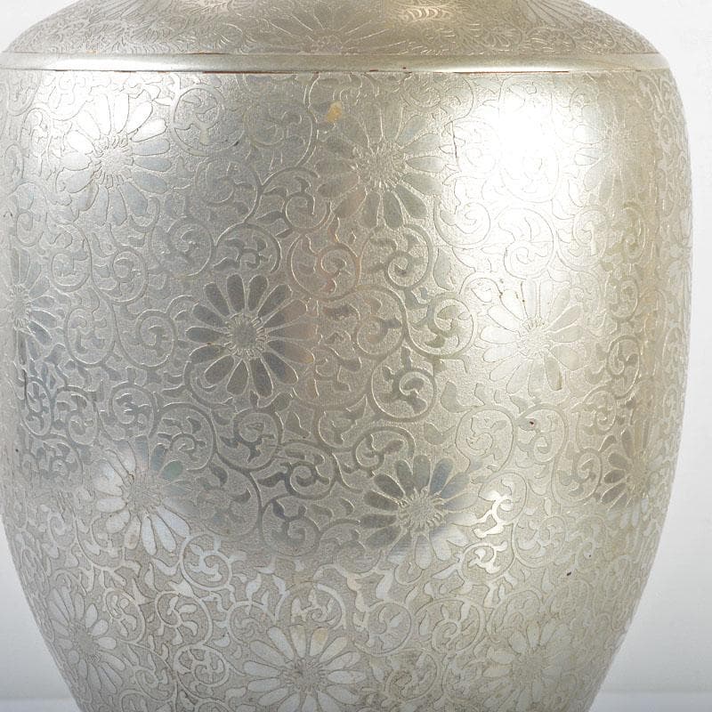 薩摩錫器　薩摩錫日生堂製　花唐草文 　壷　時代箱付　M　R4602B