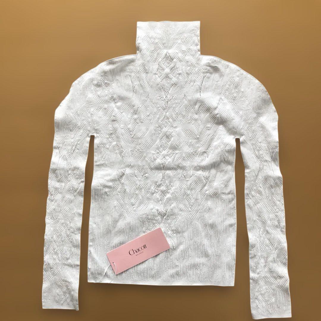 新品未使用タグ付　Chacott ノーソーイングハイネック　ニットトップ