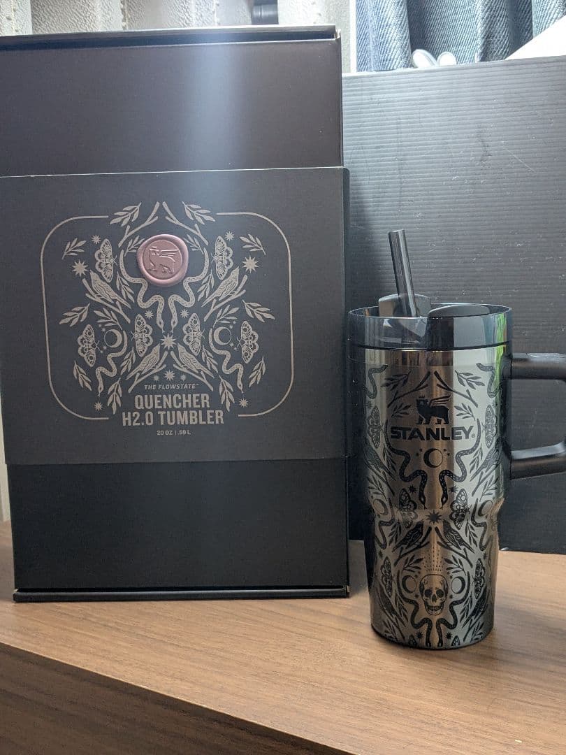 スタンレー クエンチャー 591ml ブラックダマスクハロウィン限定完売品