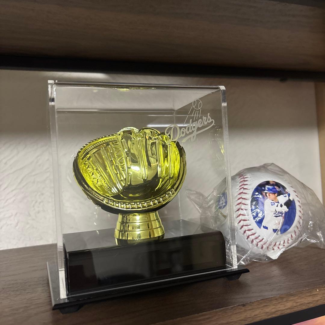 ドジャース　野球ボールケース　記念ボール付き