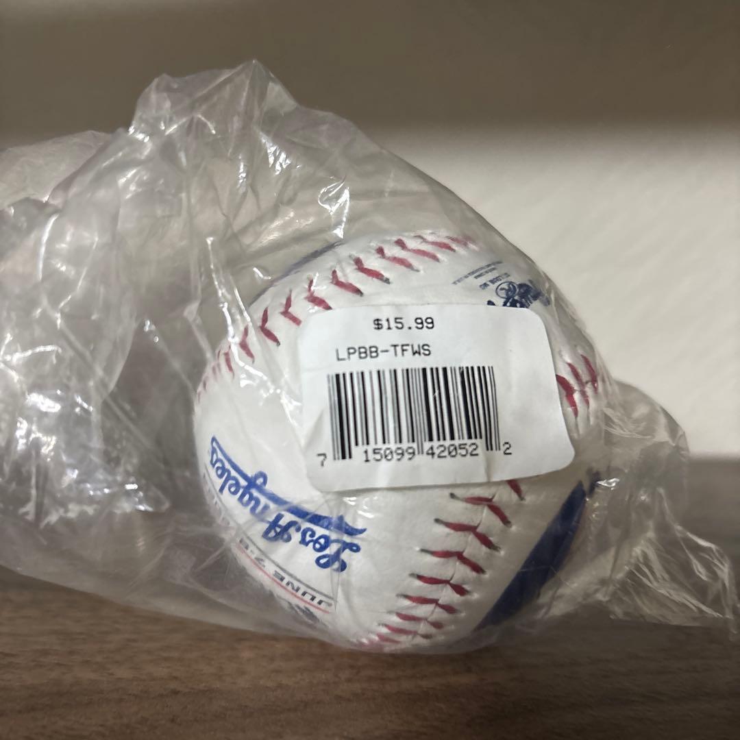 ドジャース　野球ボールケース　記念ボール付き