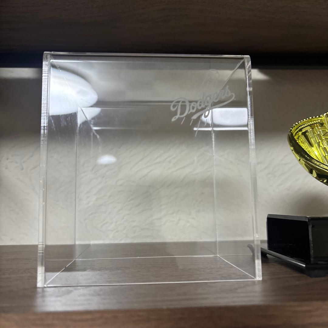 ドジャース　野球ボールケース　記念ボール付き