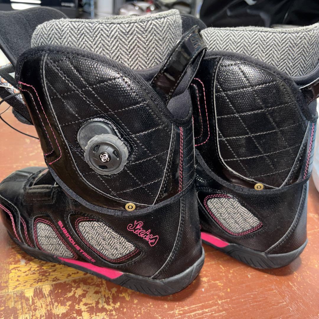 SUBスノーボードブーツ 女性用 ブラック/ピンク