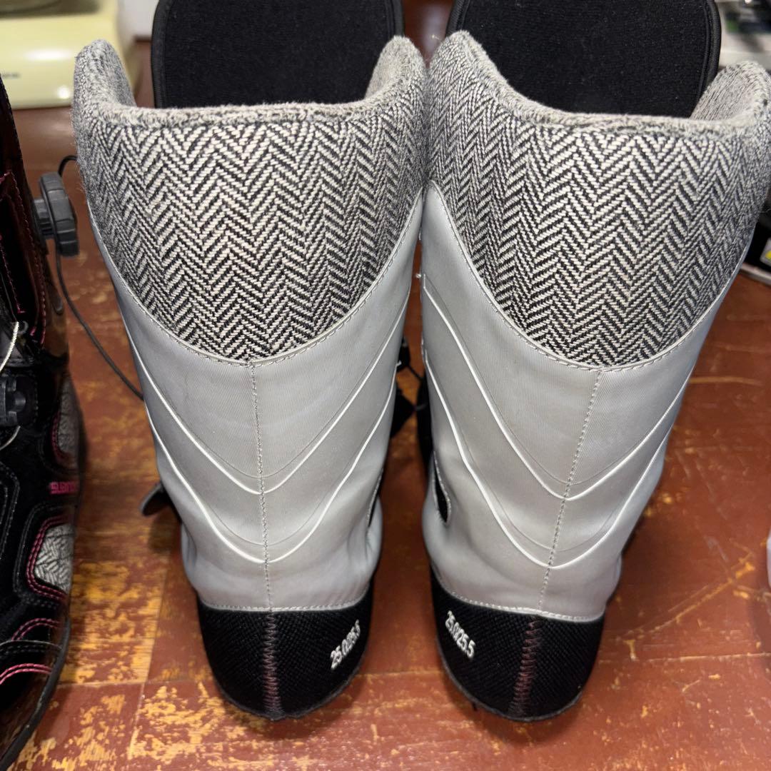 SUBスノーボードブーツ 女性用 ブラック/ピンク