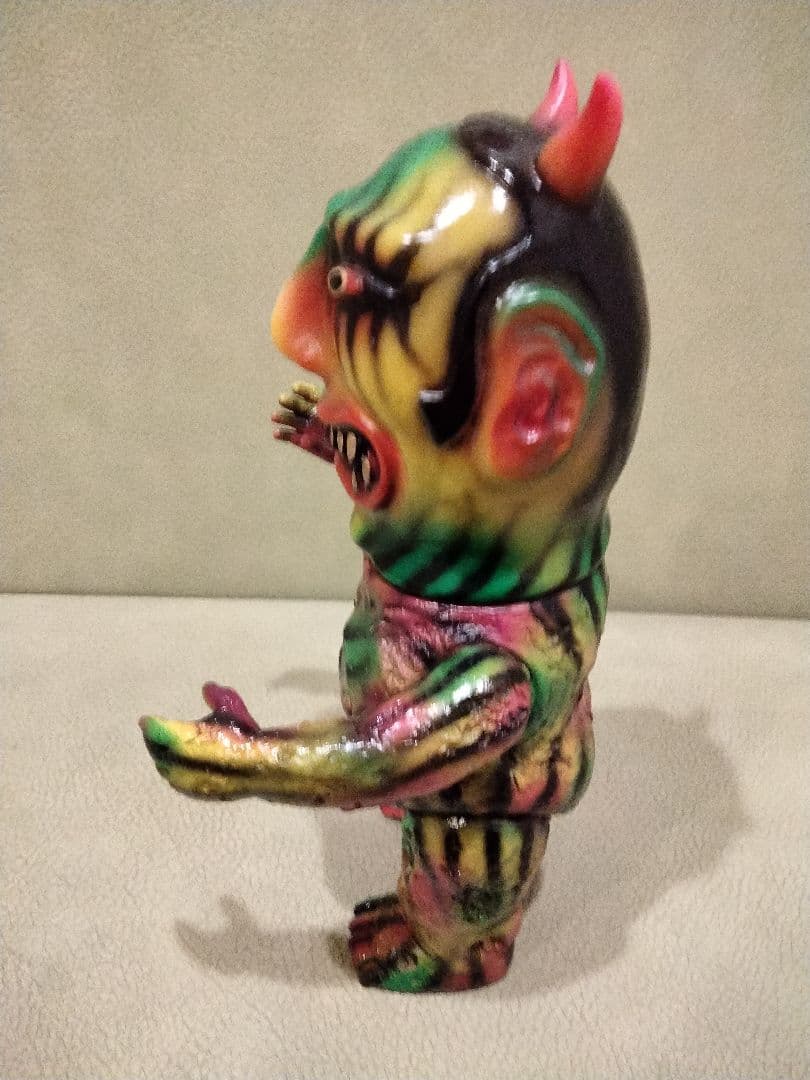 ソフビ　NAGG NAGNAGNAG 暴力原人　izumonster ナマナリ