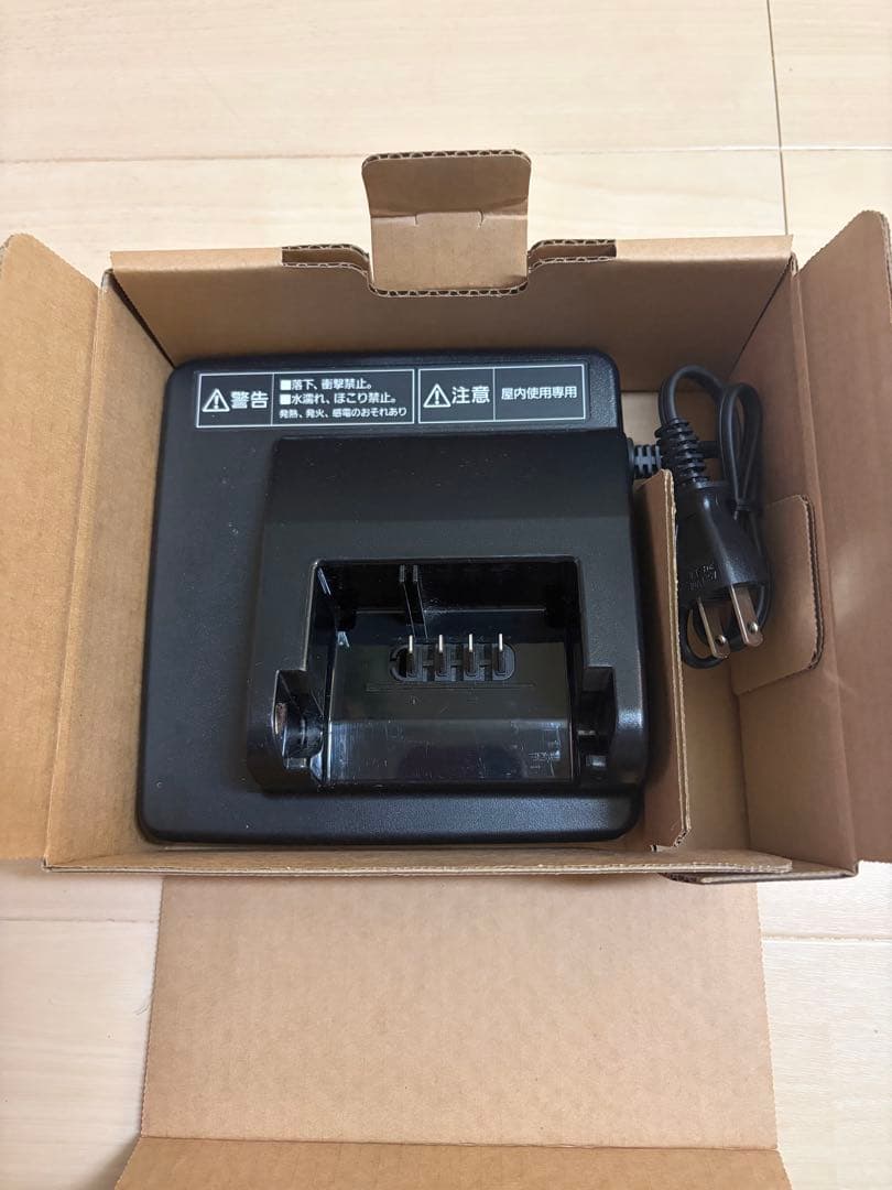 Panasonic 電動自転車充電器 NKJ074Z