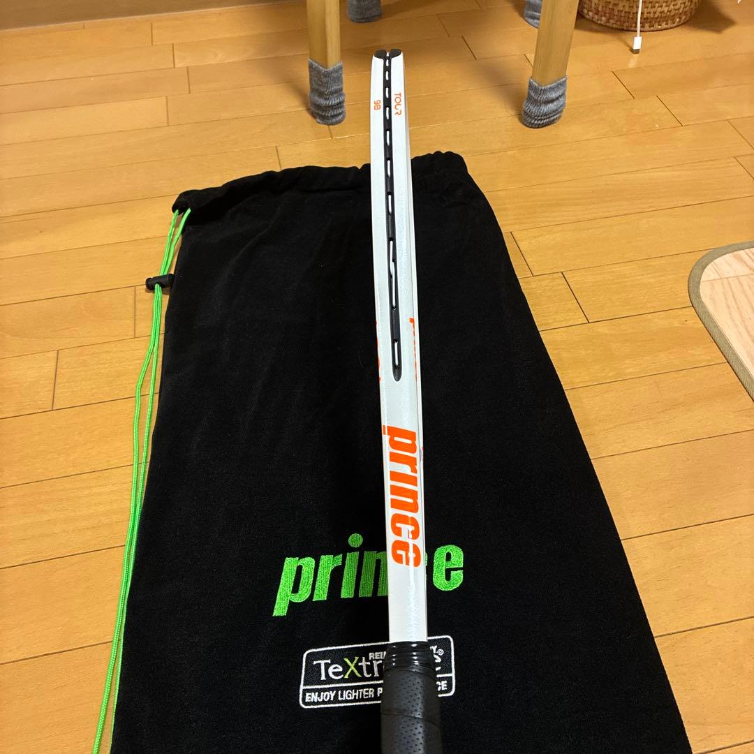 princeテニスラケット　TOUR98