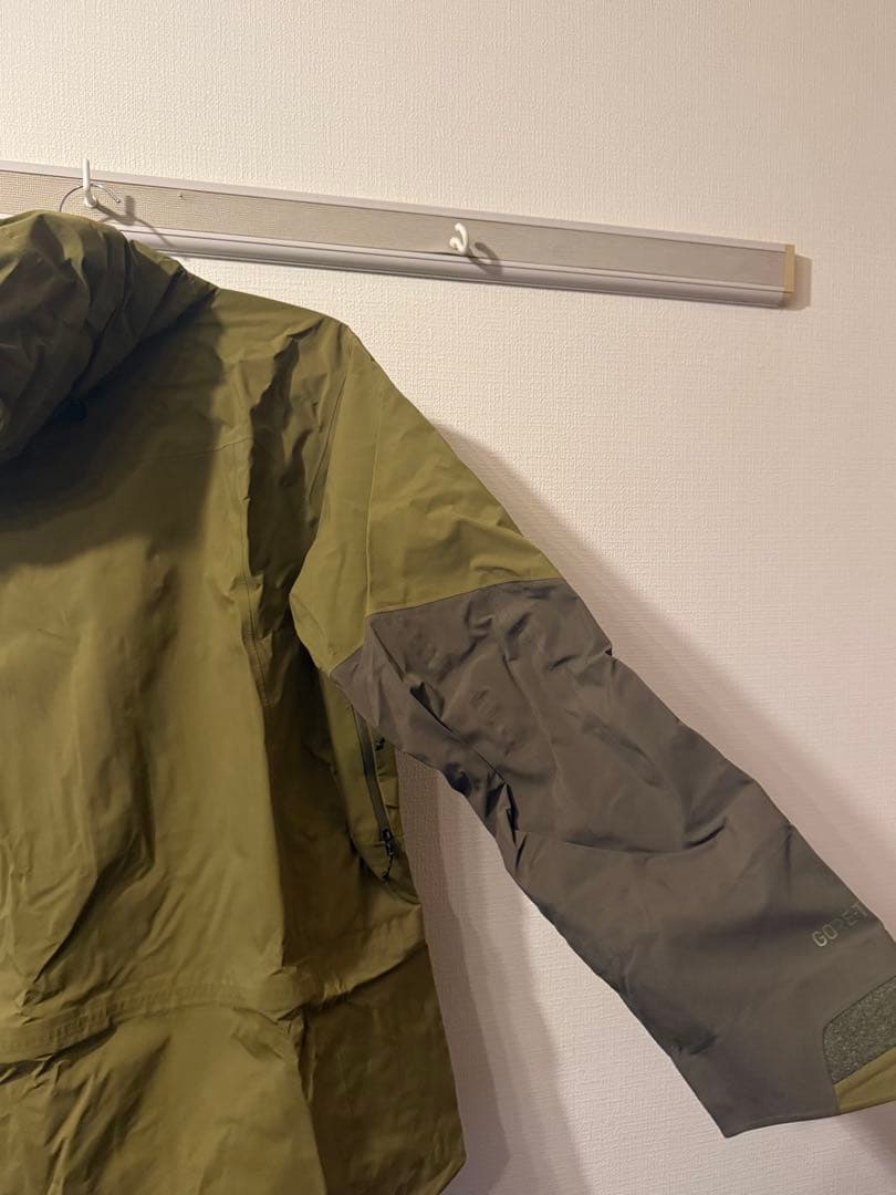 Burton [ak] HOVER GORE-TEX PRO ジャケット M