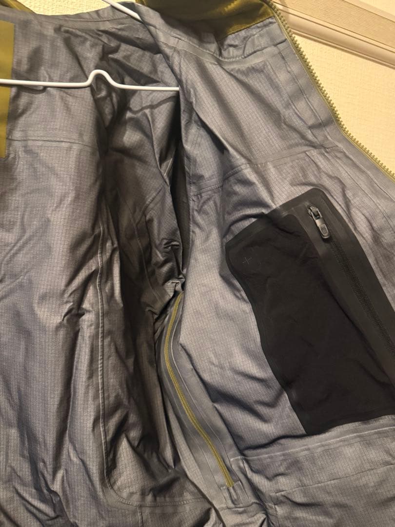 Burton [ak] HOVER GORE-TEX PRO ジャケット M