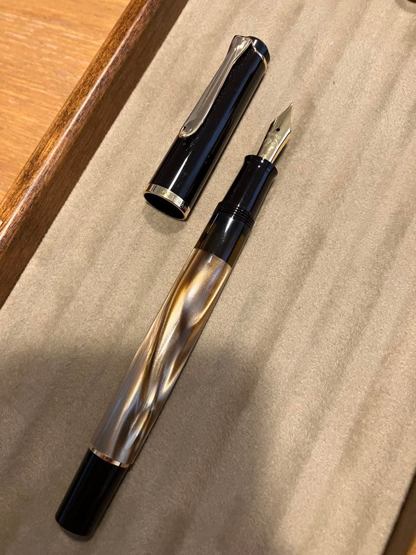 ペリカン M200 万年筆 マーブルブラウン　中字