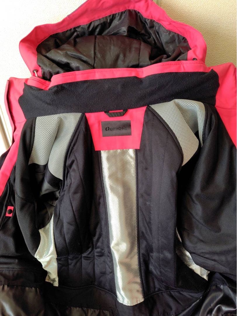 ONYONE スキーウェア 上下　Mサイズ