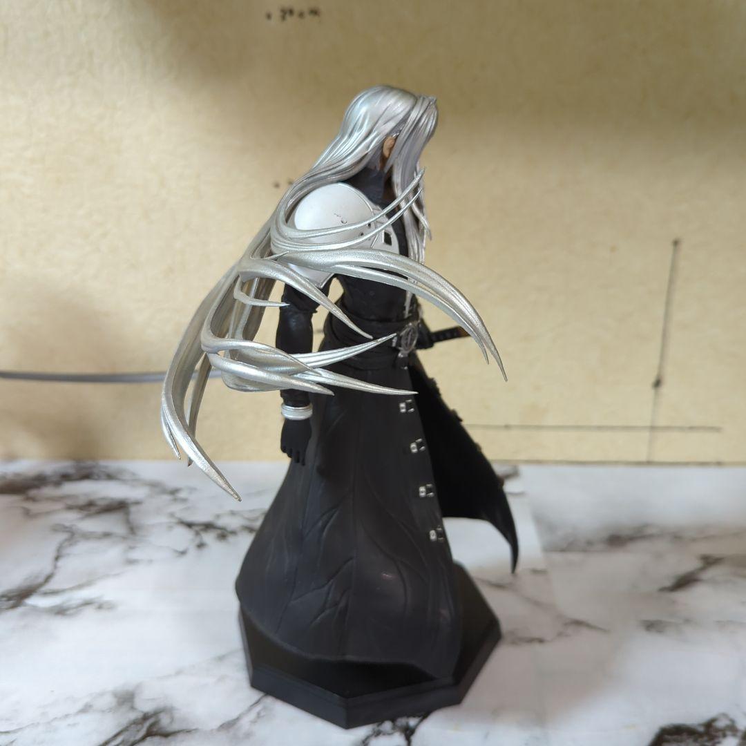 セフィロス 　ファイナルファンタジーVII リメイク フィギュア