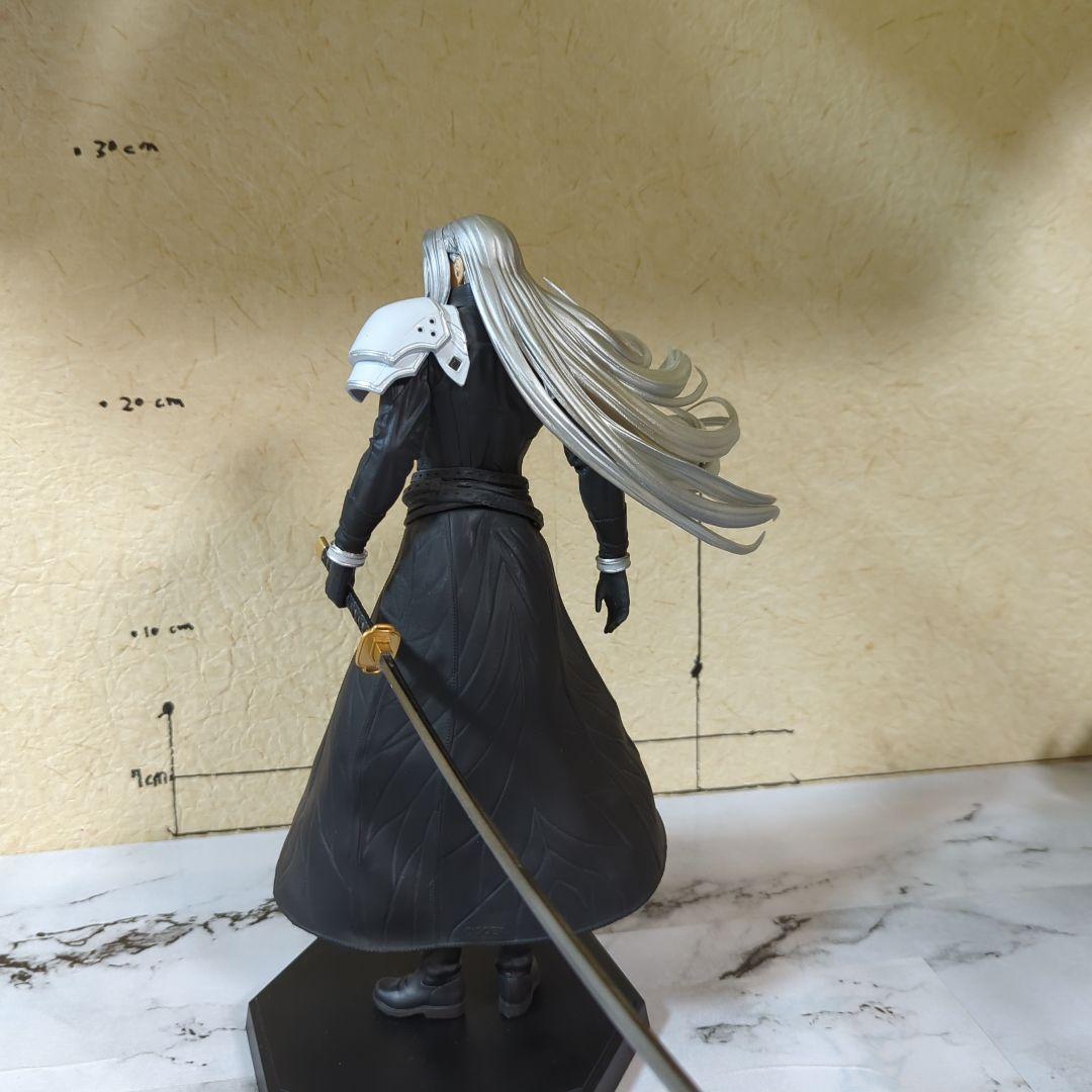 セフィロス 　ファイナルファンタジーVII リメイク フィギュア