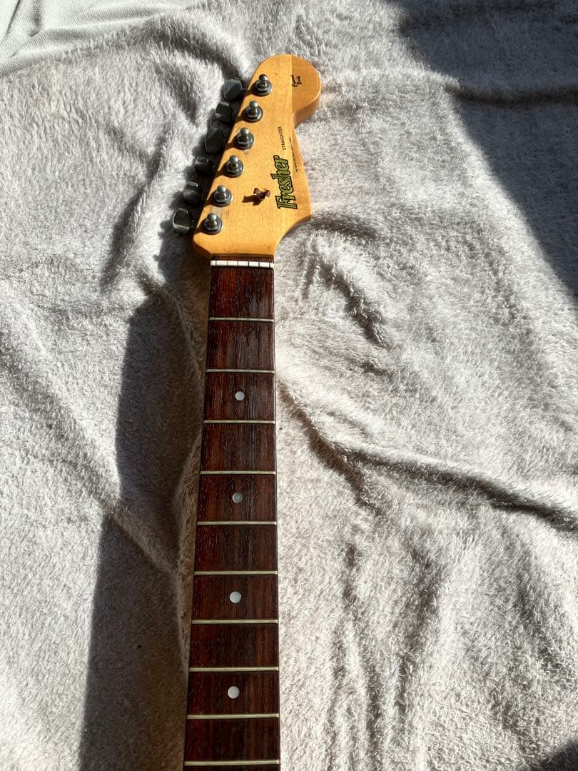 フレッシャー　ストラトタイプ　ボディ　ネック　Fresher 現状渡し