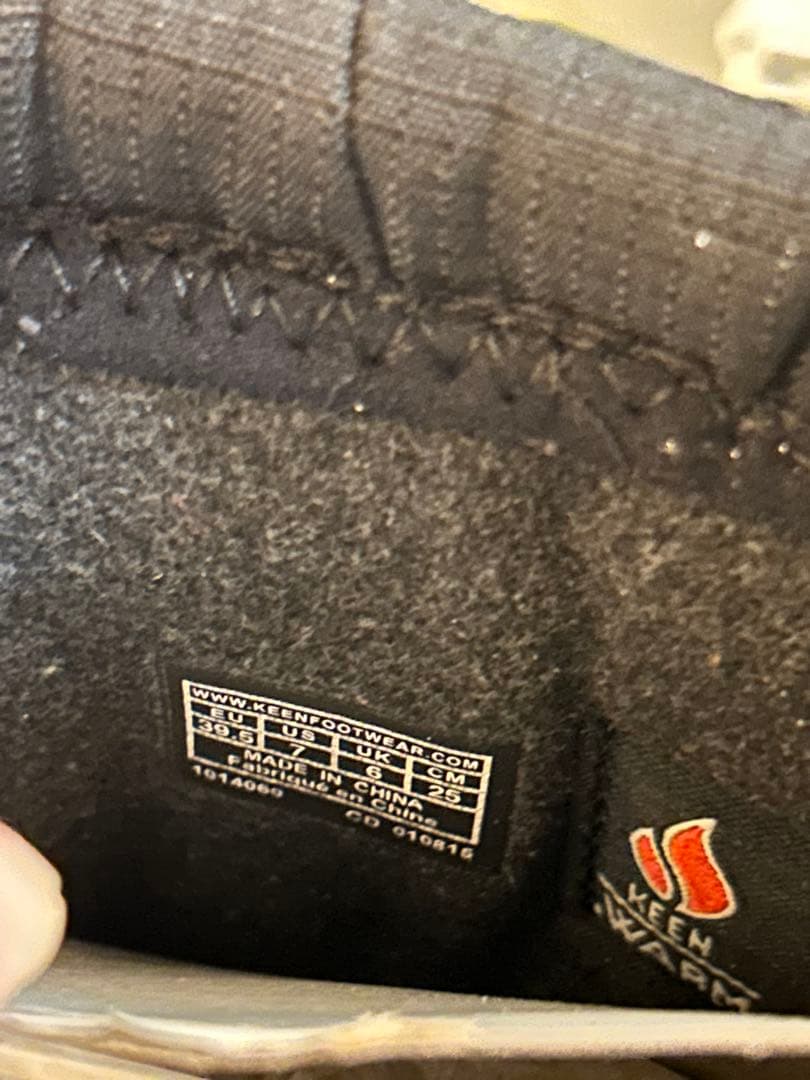 KEEN ウィンターブーツ　25cm