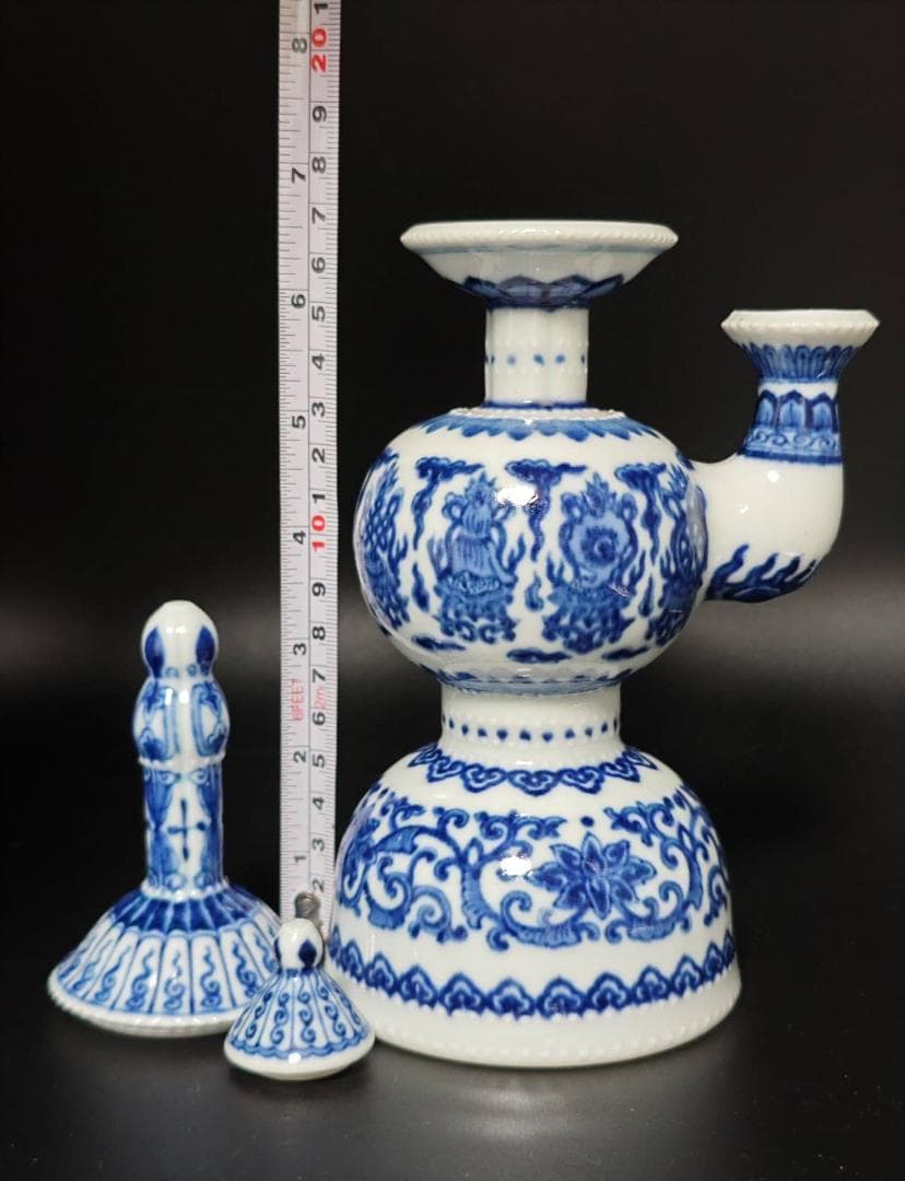 大清乾隆年製　染付青花唐草八宝紋瓶　チベット仏教用具　官窯物(E-19)