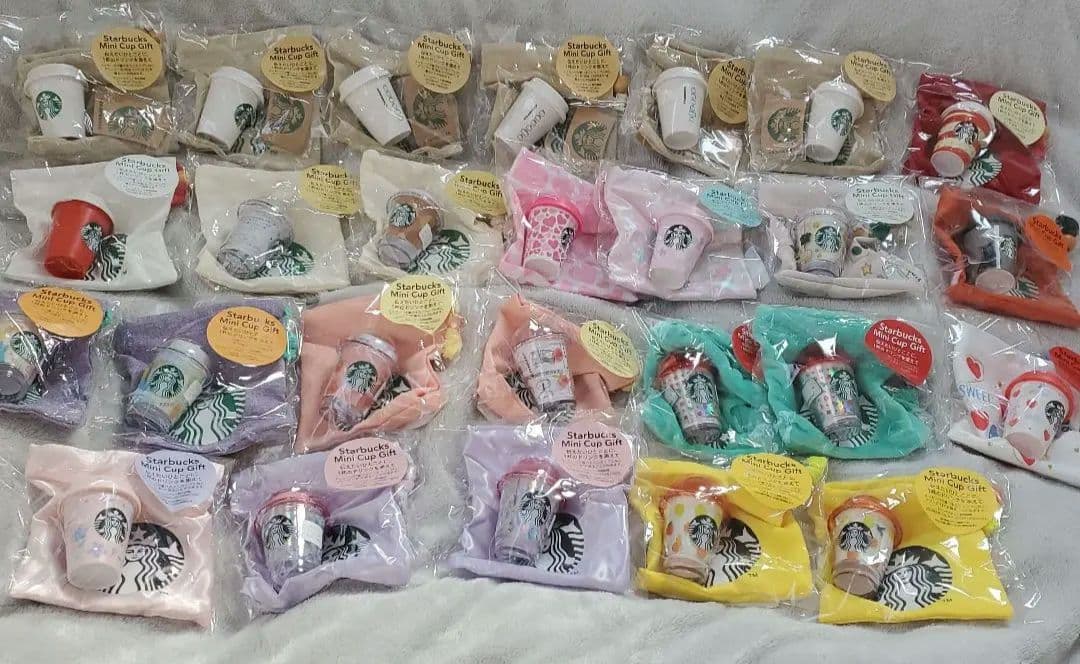 スターバックス ミニカップギフト 26個