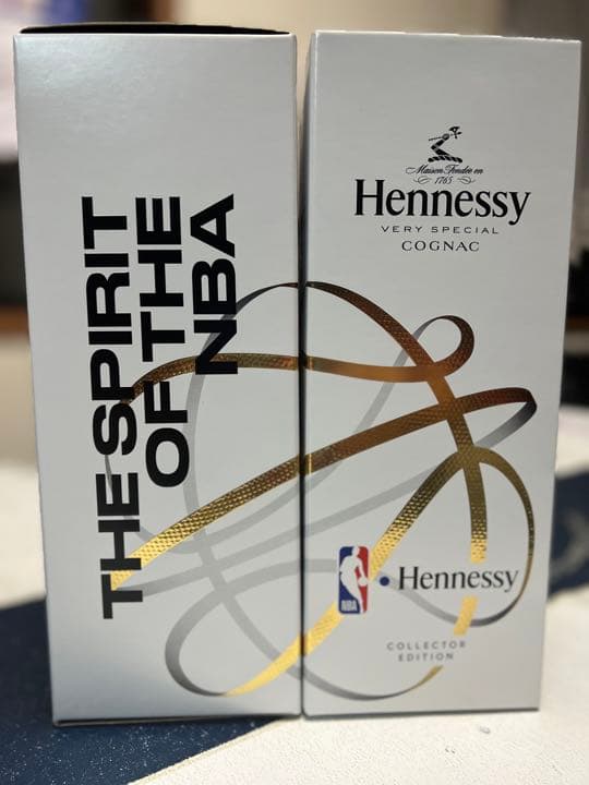 ヘネシー VS リミテッド エディション NBA限定デザインボトル