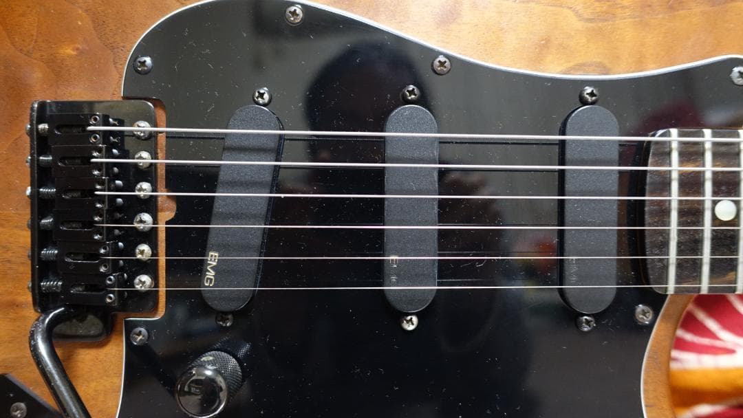 Schecter Stratocaster 3S EMG 無垢キルトメイプル