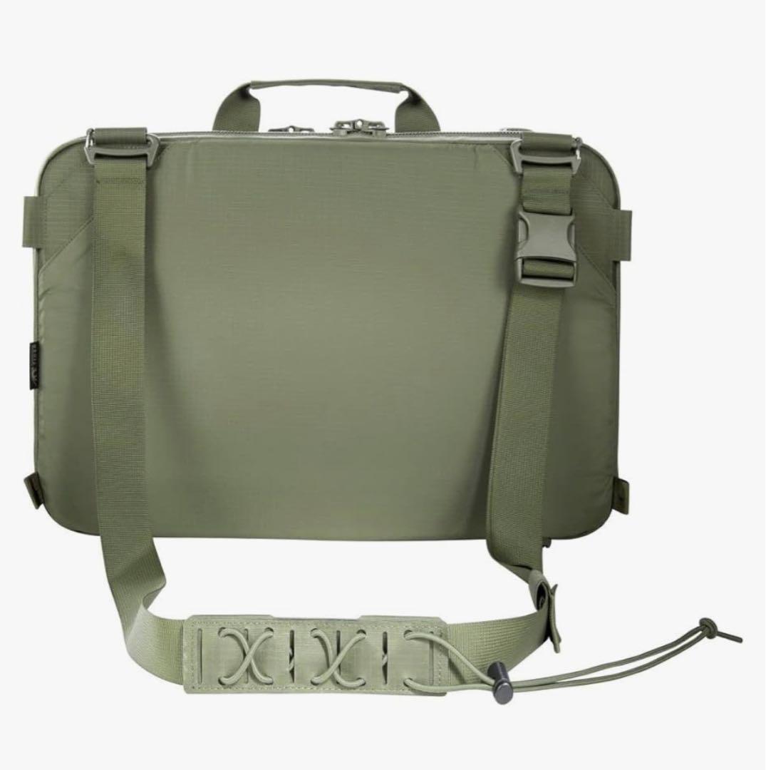 新品✨国内入手困難】タスマニアンタイガー　ショルダーバッグ オリーブ PCケース