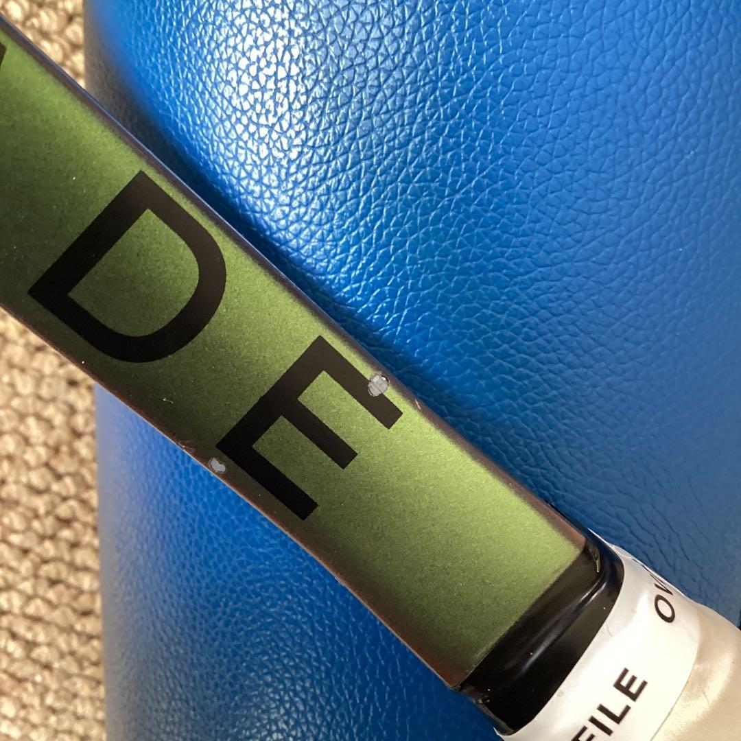 ウィルソンテニスラケット　BLADE V8