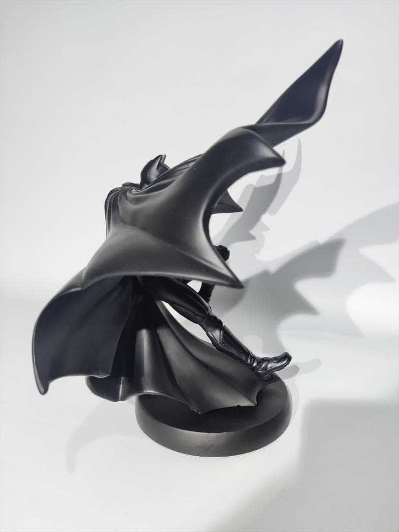 【※全世界4000体限定】DCダイレクト バットマンビギンズ フライトスタチュー