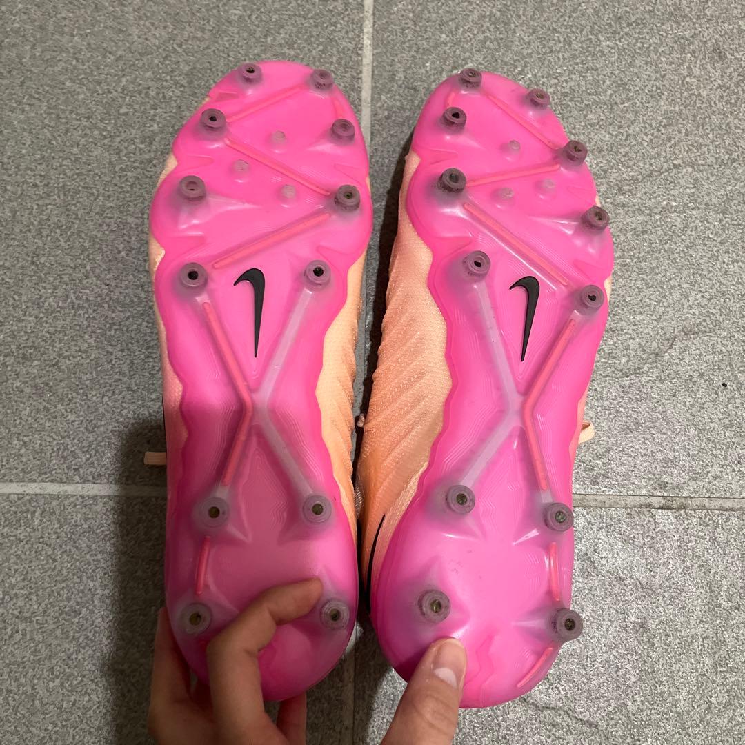 NIKE ファントムGX2 エリートAG