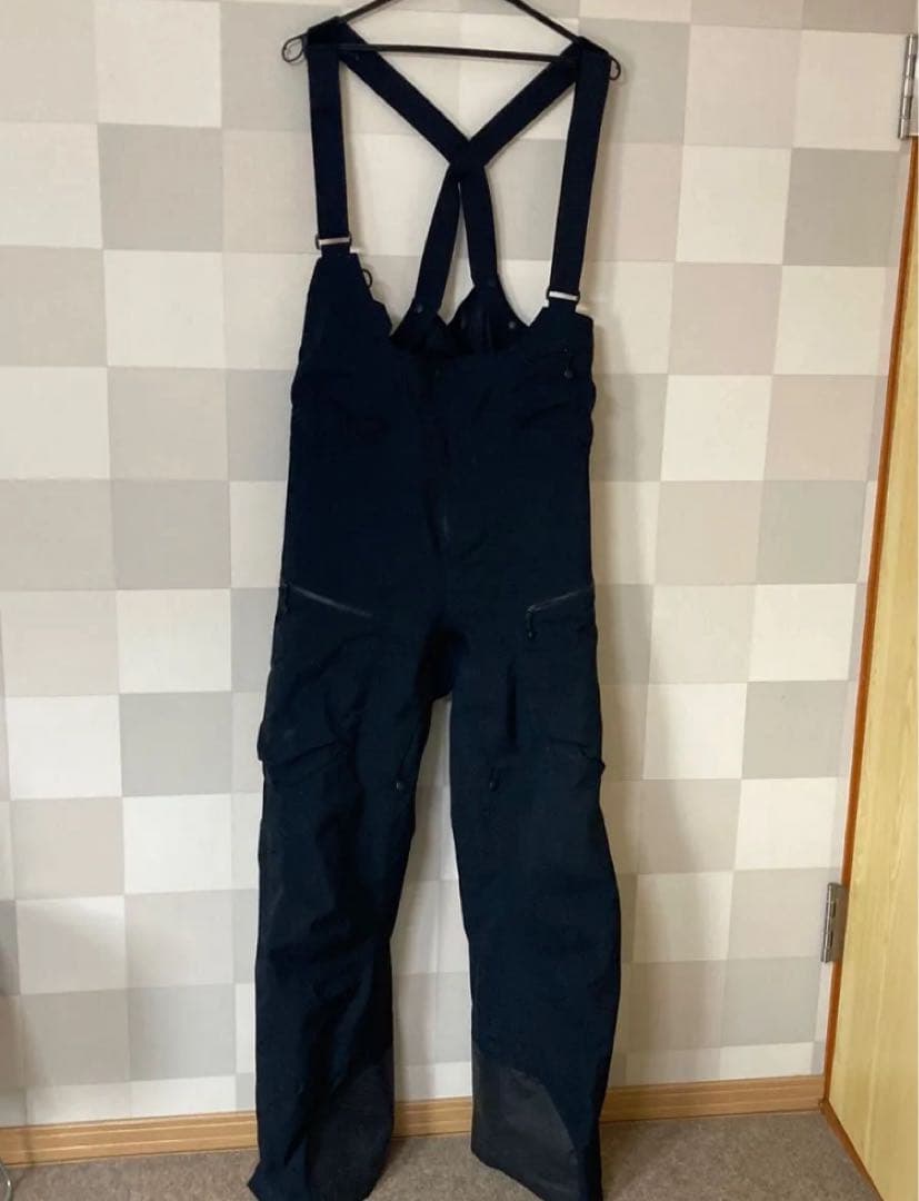 セールBurton ak GUIDE JACKET & HI-TOP PANTS