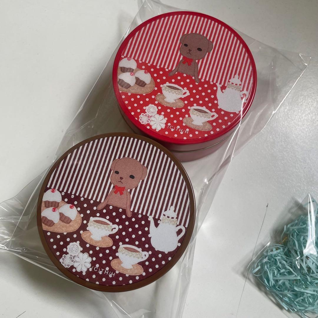 学園アリス kabott コラボ ベア 赤 ピンブローチ 缶入りブラシ