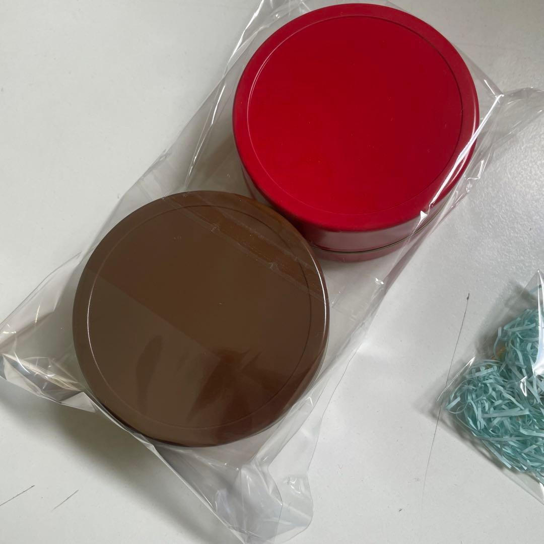 学園アリス kabott コラボ ベア 赤 ピンブローチ 缶入りブラシ