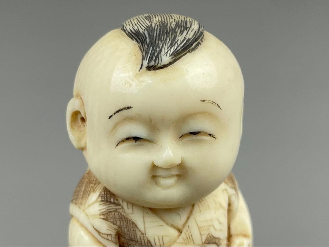 時代根付 極上細密彫り白材マンモス牙製 作家物 中国美術 天然素材 唐子 男の子