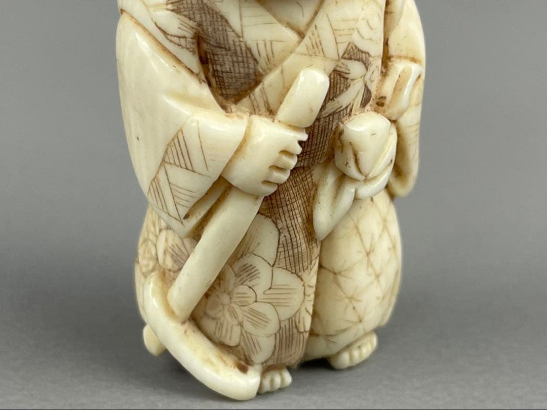 時代根付 極上細密彫り白材マンモス牙製 作家物 中国美術 天然素材 唐子 男の子