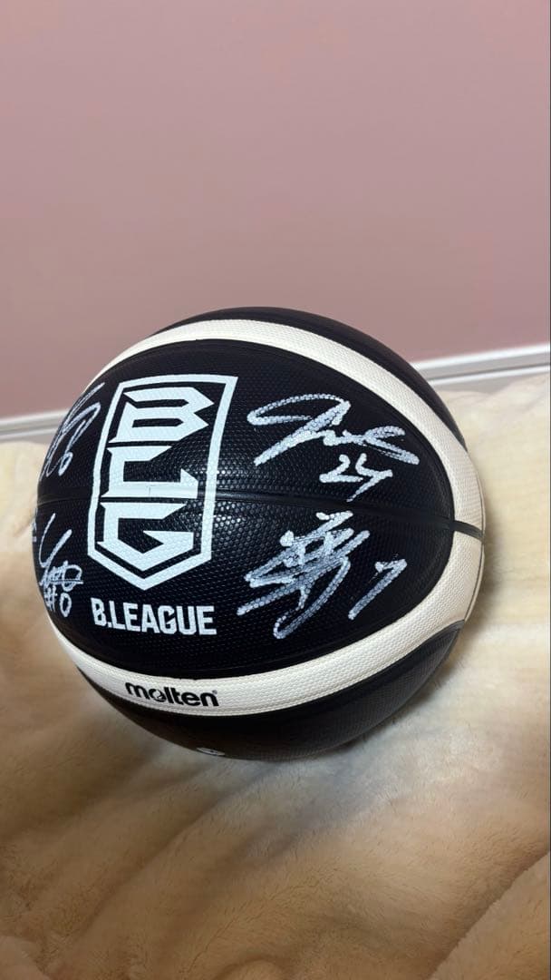 p*e様 Bリーガーサイン入りボール(7号)