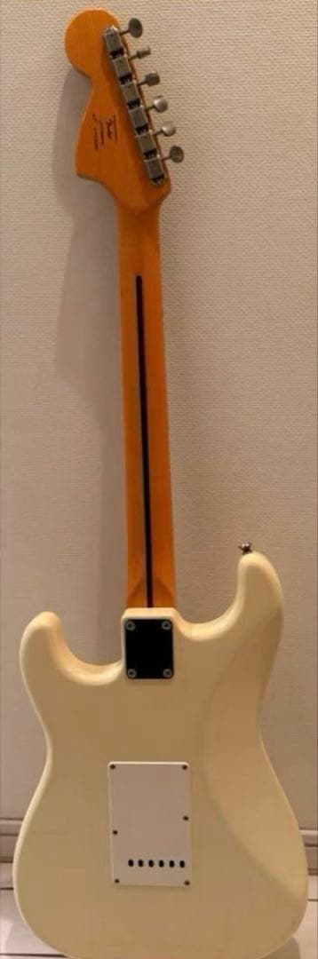 Fenderボディ・Squireネック ストラトキャスター ラージヘッド