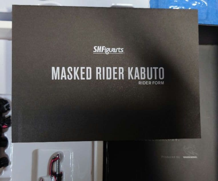 [中古]S.H.Figuarts 真骨彫製法 仮面ライダーカブト
