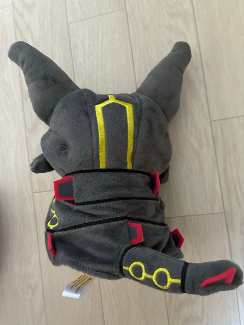 レックウザ、黒いレックウザ、メガレックウザのポンチョを着たピカチュウ　ぬいぐるみ