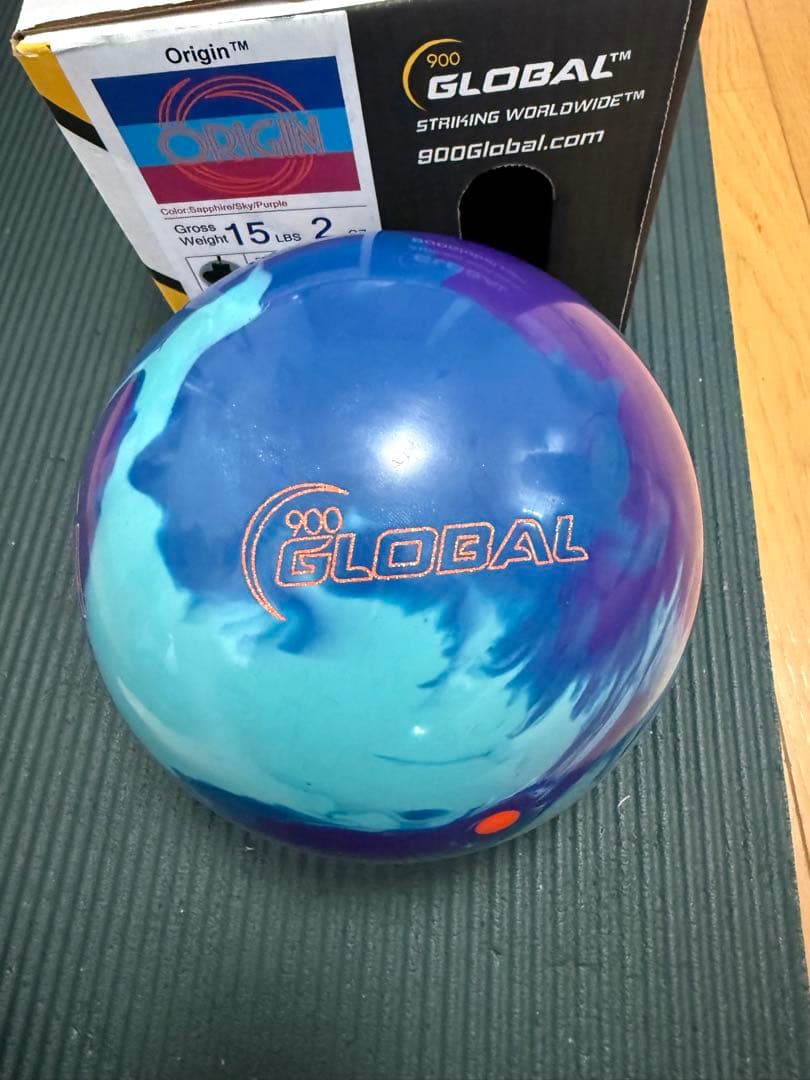 900 Global Origin ボウリングボール 15 lbs