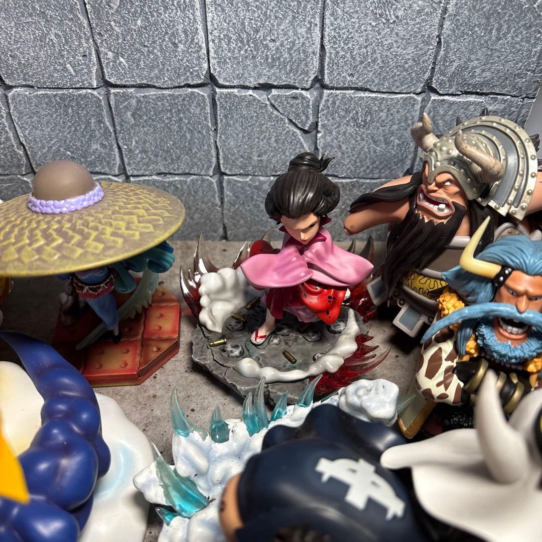 ヒ*タ様 ワンピース ジャンク 訳あり フィギュア 海外 ビックマム シュトロイ