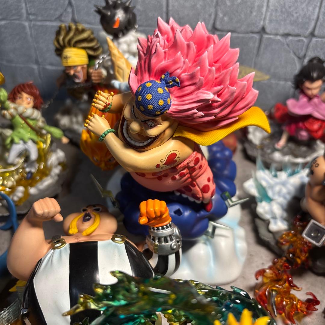 ヒ*タ様 ワンピース ジャンク 訳あり フィギュア 海外 ビックマム シュトロイ