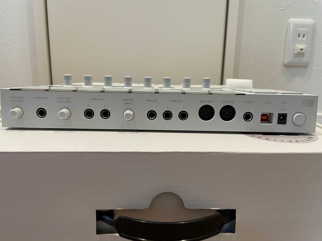 DTM・DAW Native Instruments MASCHINE Mk3 LD 25th