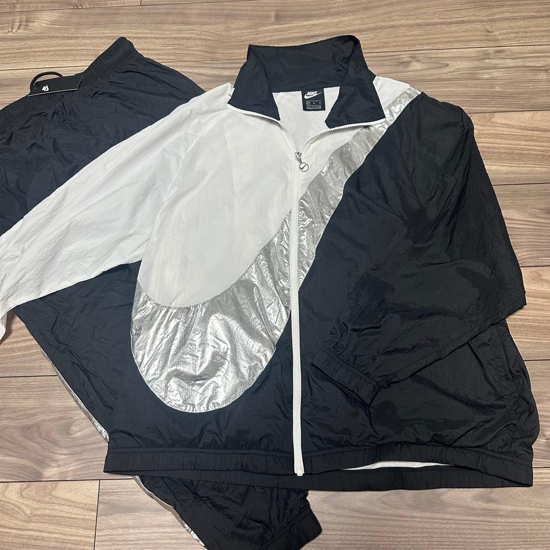 NIKEスポーツウェア ウーブンジャケット　セットアップ　トラックジャケット