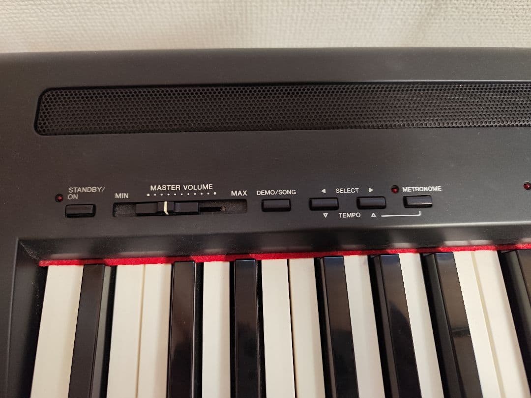 YAMAHA 電子ピアノ P-85 椅子付き　手渡しもしくは近所なら配送可