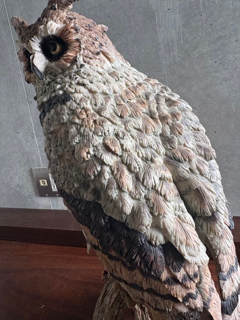 ワシミミズク　大きな置物　高さ57cm、18.8.kg フクロウ科　アンティーク